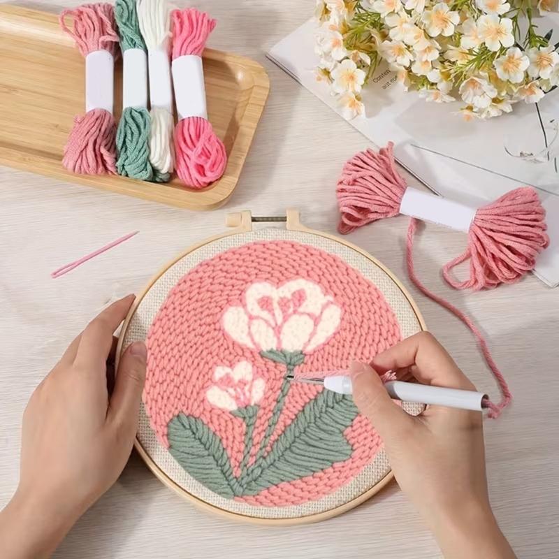 Flower Punch Needle Embroidery Set With Plastic Hoop And Yarn For Gift Making