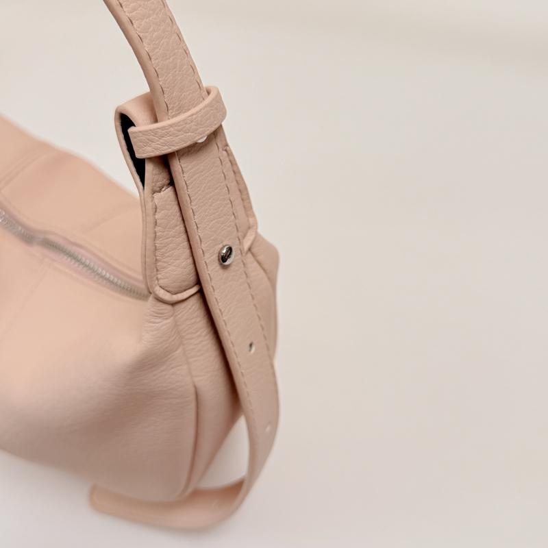 Minimalist Crossbody Bag for Women Soft Leather Shoulder Bag Zip Closure Trendy Hobo Style Handbag