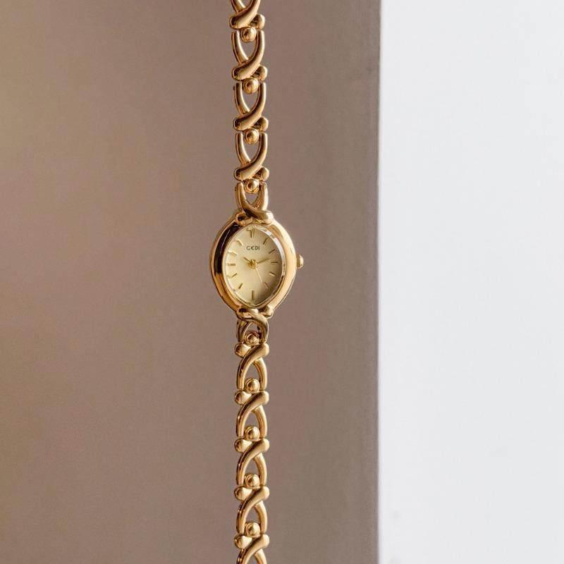 Exquisite Gold Bracelet Women's Quartz Watch Creative Clock Waterproof Steel Belt Fashion Women's Watch Luxury
