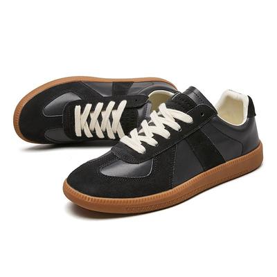 Mens Genuine Leather Low-Top Casual Skate Shoes Retro Style Breathable Round Toe Slip-On Friendly