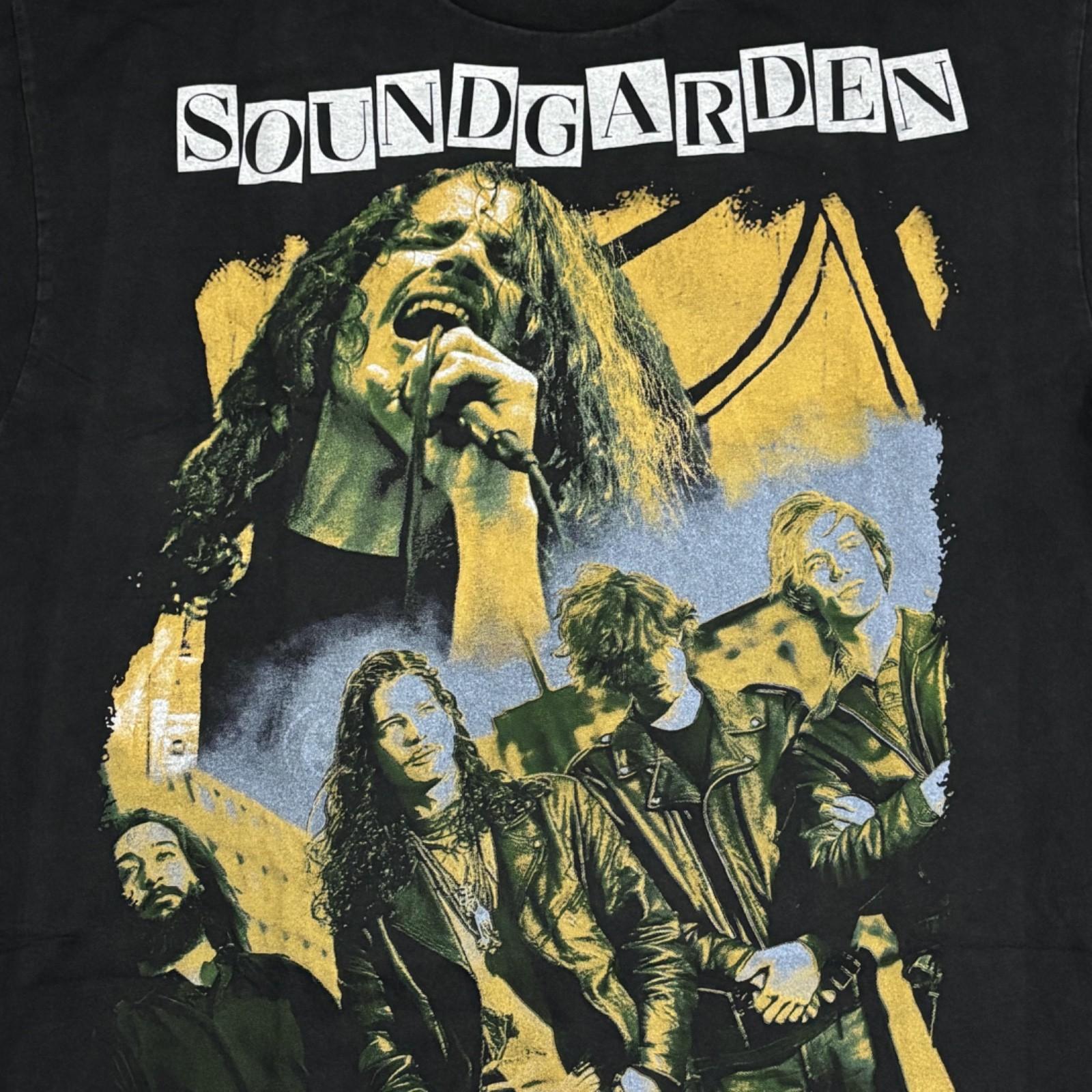 Vintage SOUNDGARDEN AOP 90s Band Tour Metal Rock RARE Size L T-Shirt REPRINT Unisex T-Shirt XXL