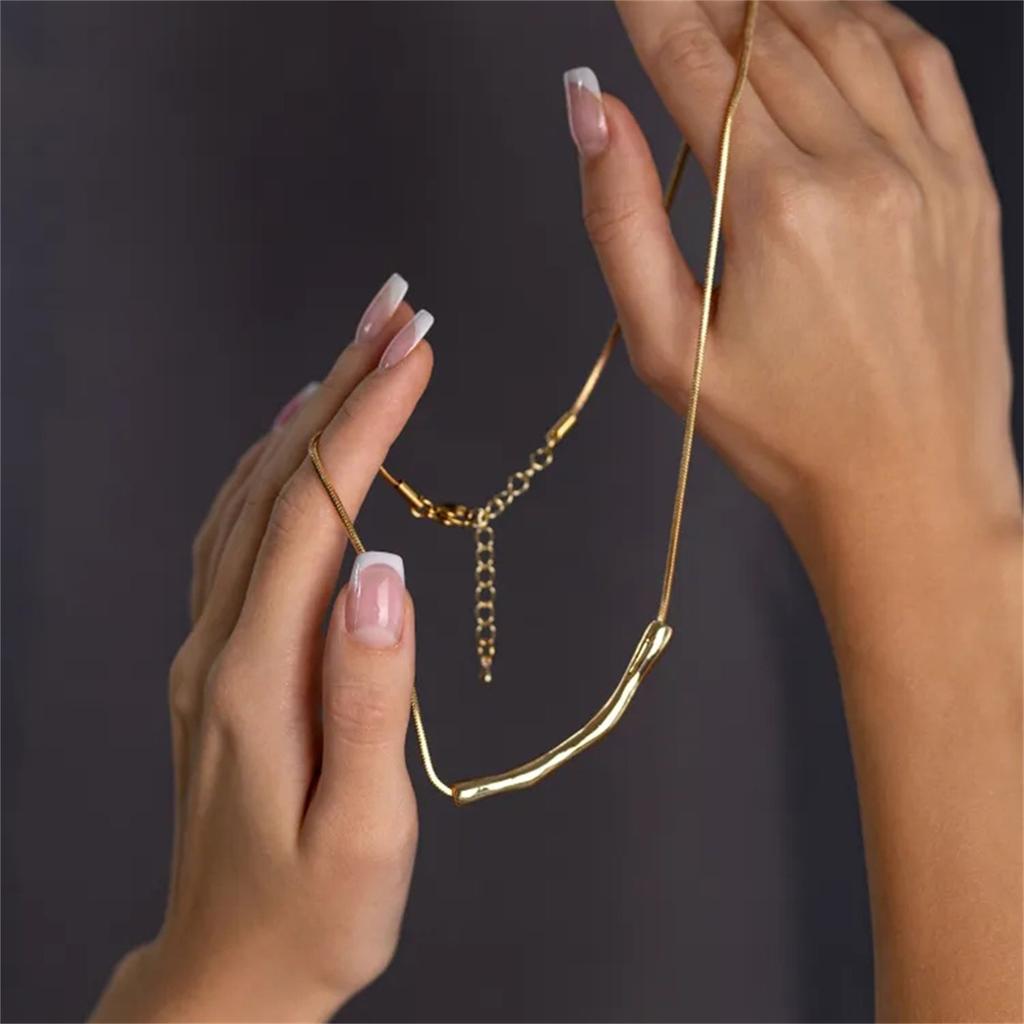 Women's Metal Chain Lrregular Titanium Steel Non-fading Necklace Jewelry