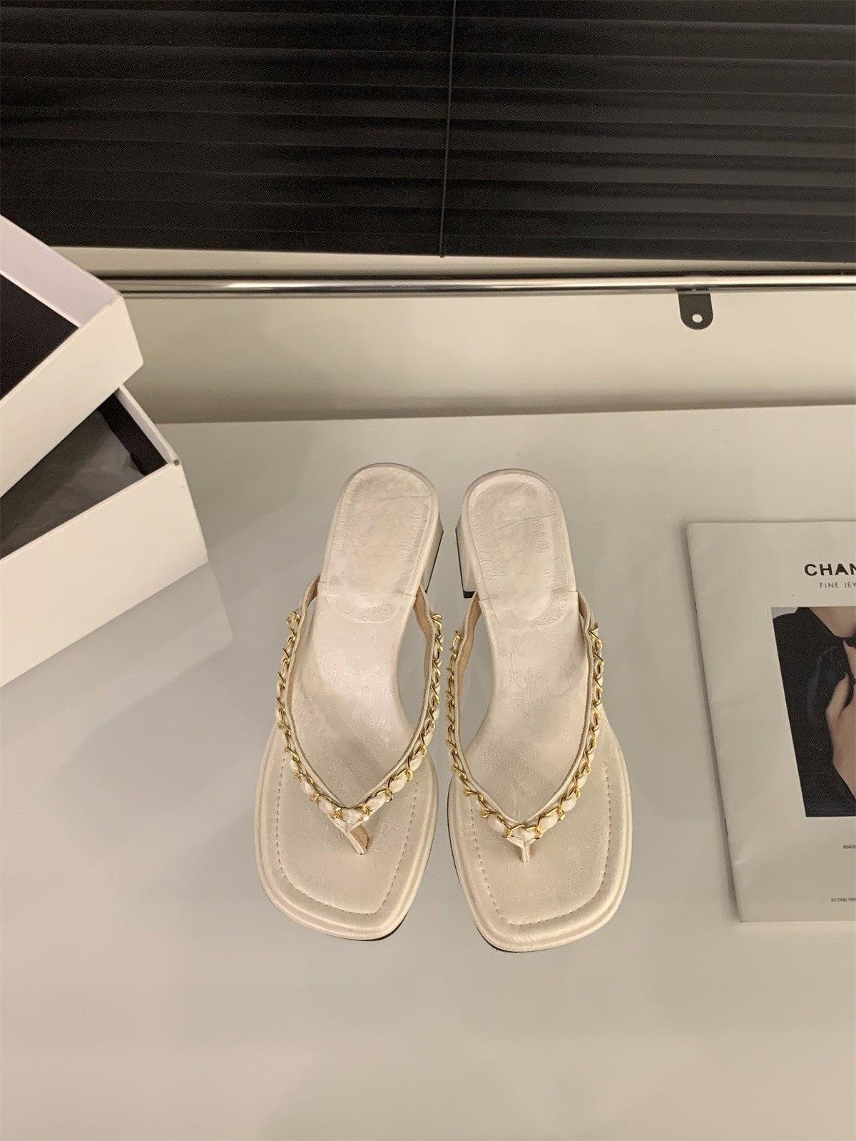 

French medium and high heel flip-flops fairy shoes wear 2025 new summer Xiaoxiangfeng sandals 39