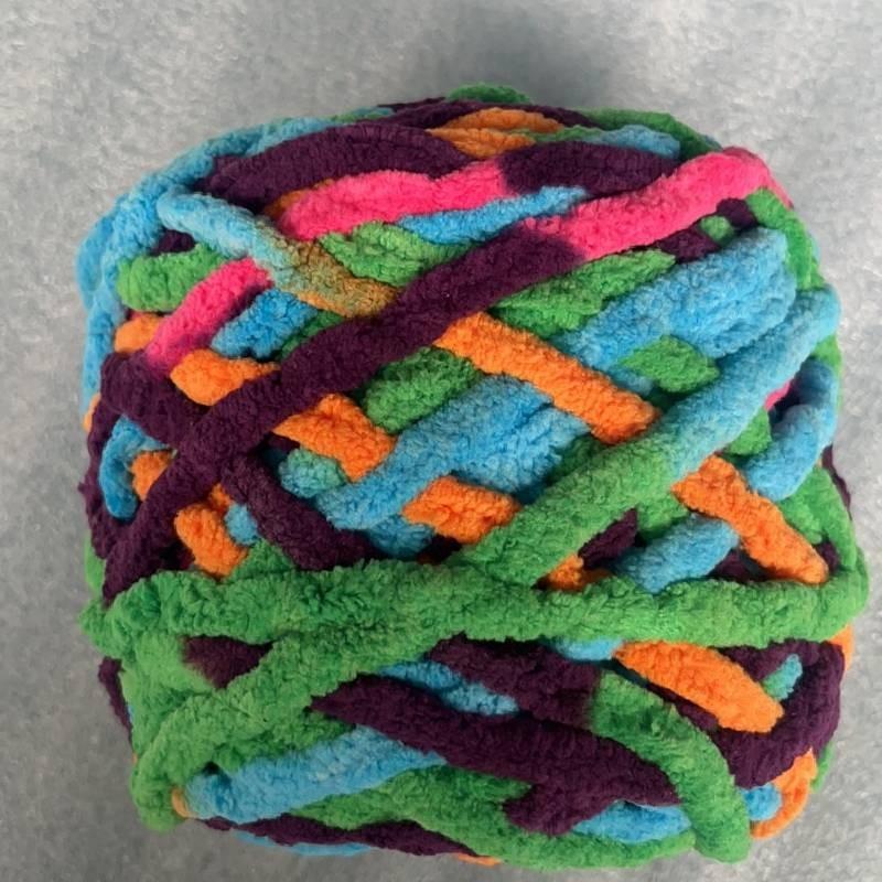 Bulky Roving Wool Thread For Knitting Cozy Warm Accessories And Thick Apparel