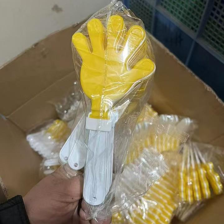 Eco-friendly Thickened Plastic Hand Clapper for Cheering and Performance