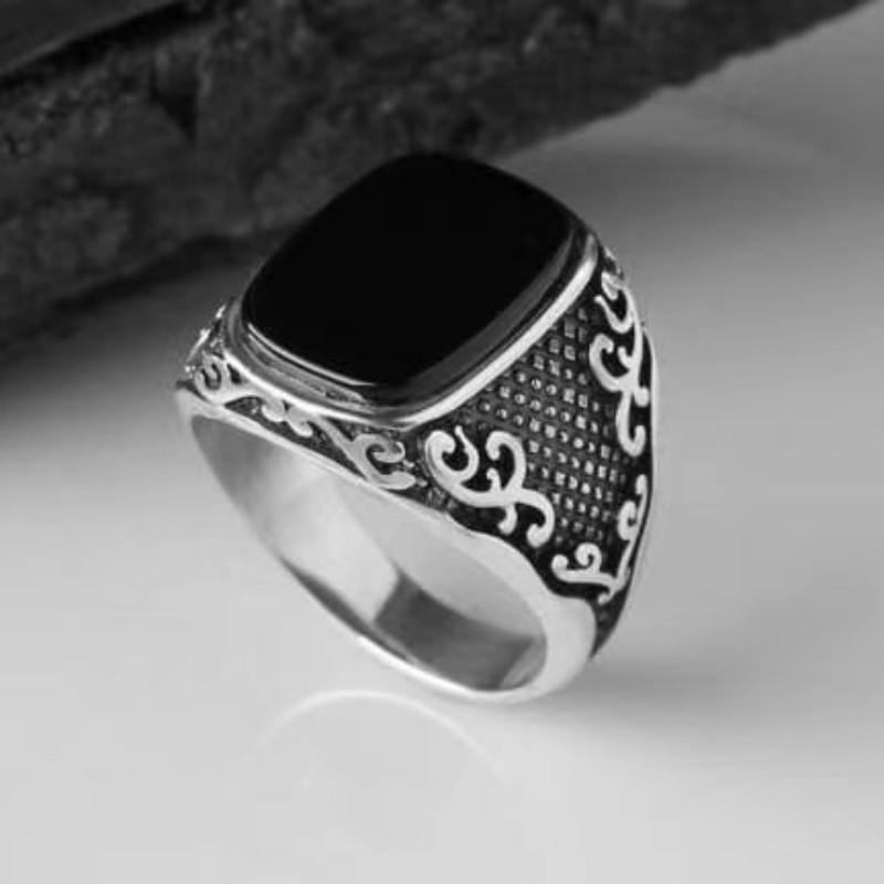 Statement Stylish Glossy Black Ring Men'S Ring