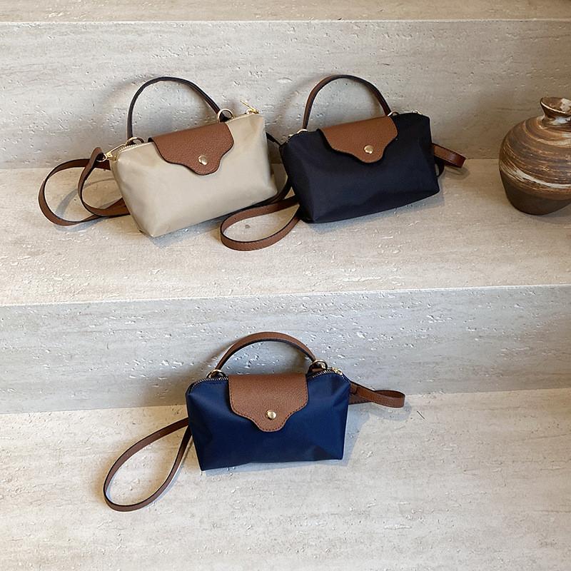 Fashionforward Block Color Crossbody Handbag For Women Stylish And Accessory Functional