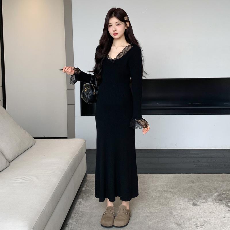 Korean Fashion V-Neck Knit Patchwork Lace Maternity Dress - Spring 2026 Medium