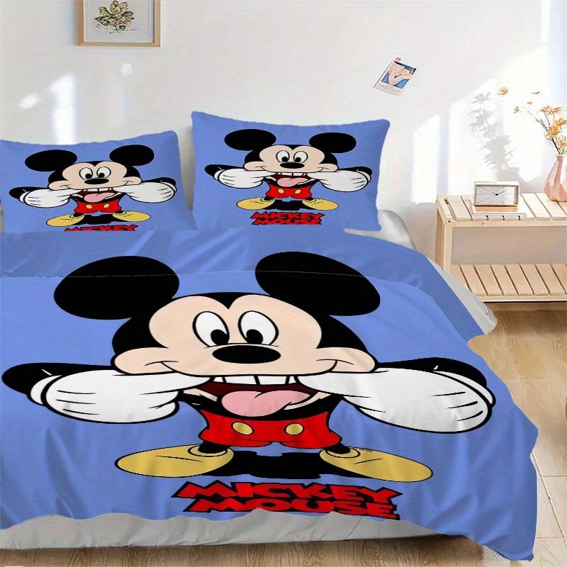 

3pcs Disney Mickey Bedding Set, Includes Quilt Cover and Pillowcases, Suitable for All Seasons, Machine Washable, Ideal Gift for Family and 135x200cm