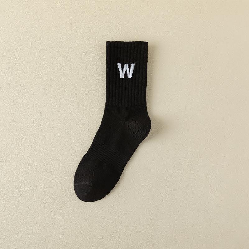 Female Spring and Autumn Fashion New Cotton Sports Tube Socks