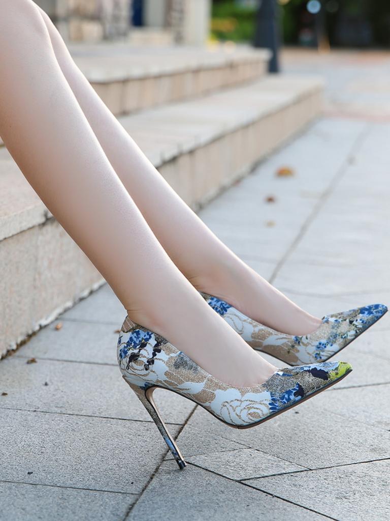 Fashion Pointed 12cm Large High Heels Thin Heels Patent Leather Sexy Single Shoes Shallow Mouth Women's Shoes Niche Graffiti, Cute Girls