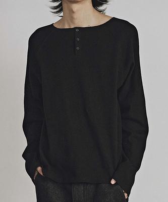Kaneitei Waffle Raw Cut Henley Neck Long Sleeves (Black)