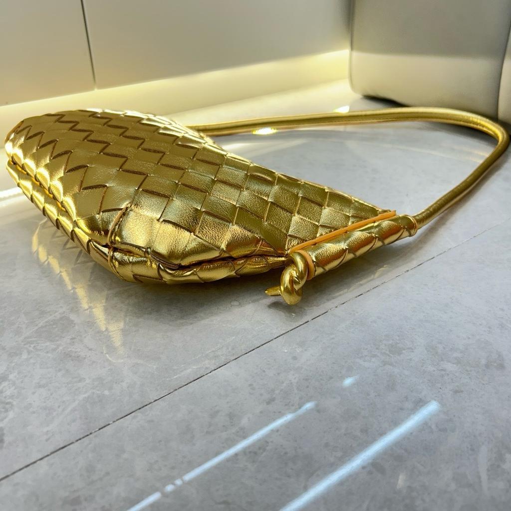 2026 Été nouvelle tendance cuir sac d'aisselle transfrontalier mode décontractée cuir de vachette sac d'aisselle main poignet femmes