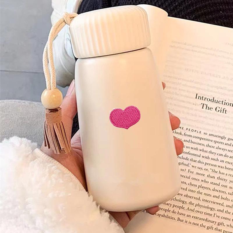 Na Yang Heart Embroidery Self-Adhesive Patch for DIY Clothing and Decoration
