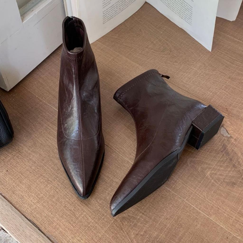 Cowhide version~ Huge good-looking short boots women's autumn and winter pointed season thin elastic thin boots soft leather thick heel Chelsea boots
