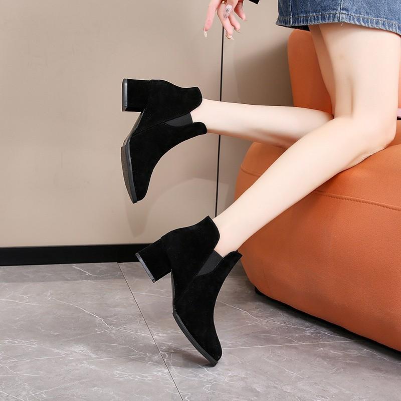 Coarse Heel Martin Boots Women's Autumn and Winter New High Heel Pointed Short Boots British Style Large Size Fashion Chelsea Boots