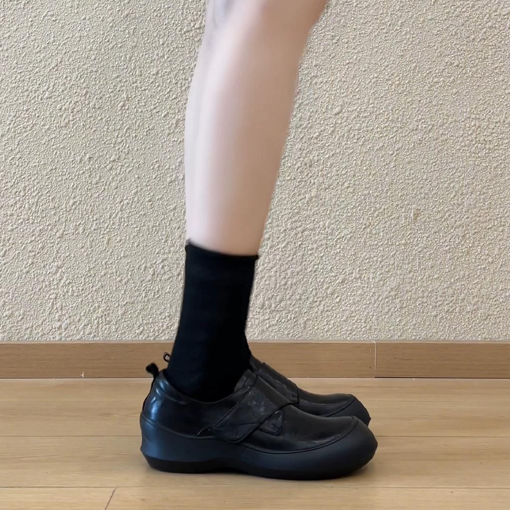 Lammfellversion Dicksohlige Klettverschluss Pendler Damen Vielseitige Schwarze Runde Kopf Mode Schuhe