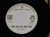 7inch Record DEBBIE DAWN  There Goes That Song WB7767PROMO Warner Bros. Re 1974 US Pop Used