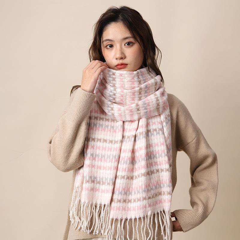 

Autumn and winter new pink plaid scarf sweet girl warm scarf versatile high-end shawl 200*50