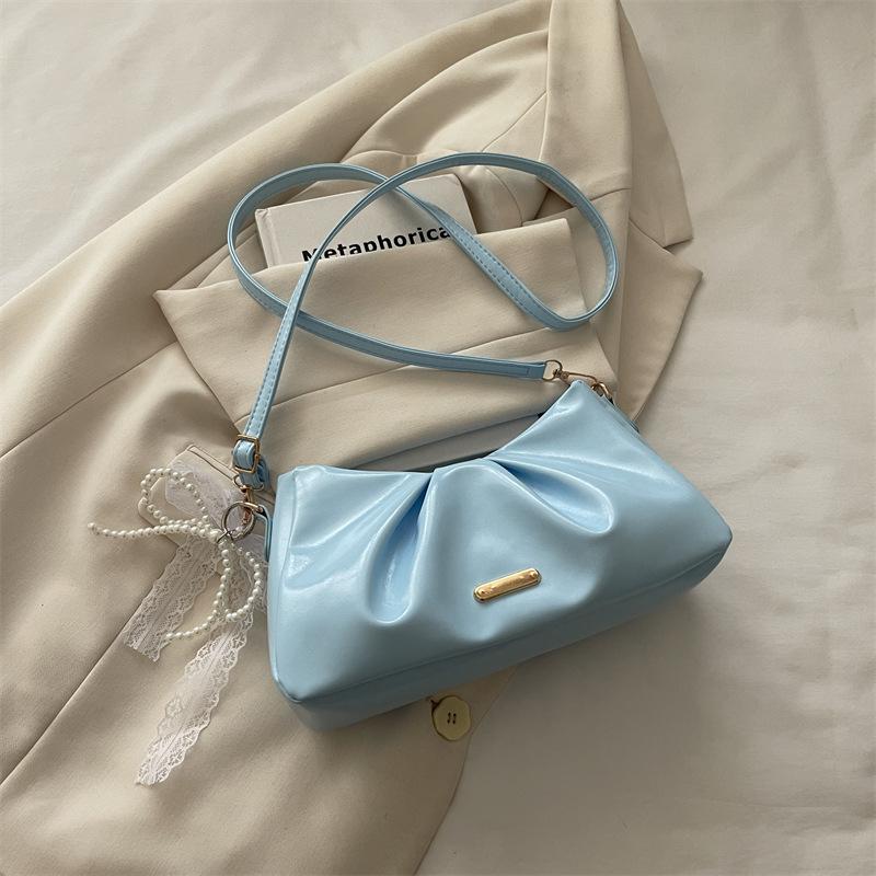 Popular Underarm Bag with Cloud-like Texture, Small and Exclusive Single-shoulder Pleated Crossbody Bag