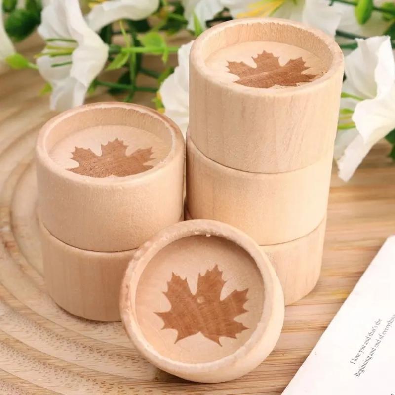 Slowly Volatile Expanded Fragrant Wood Maple Leaf Pattern Wooden Essential Oil Diffuser Aromatherapy Inhaler Desktop Ornament