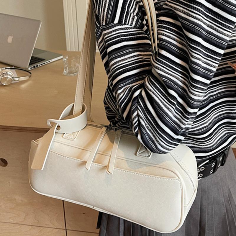 Niche Retro Textured Bowling Bag 2025 New Large-capacity Shoulder Underarm Bag Minimalist Double Zipper Handbag