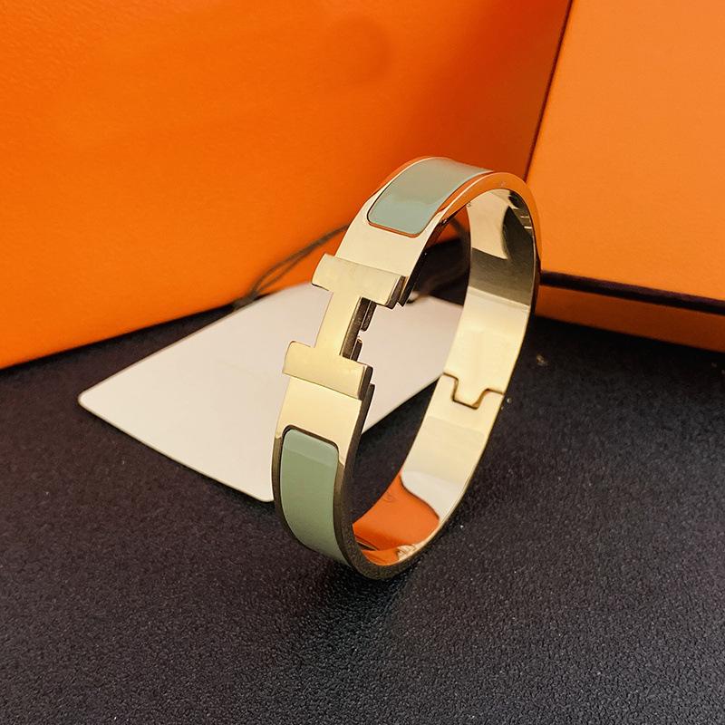 2026 Klasik Moda Trendi Bileklik Kadın Rose Gold Kart Tokalı Bileklik Takı Aksesuarları Genişlik 12MM