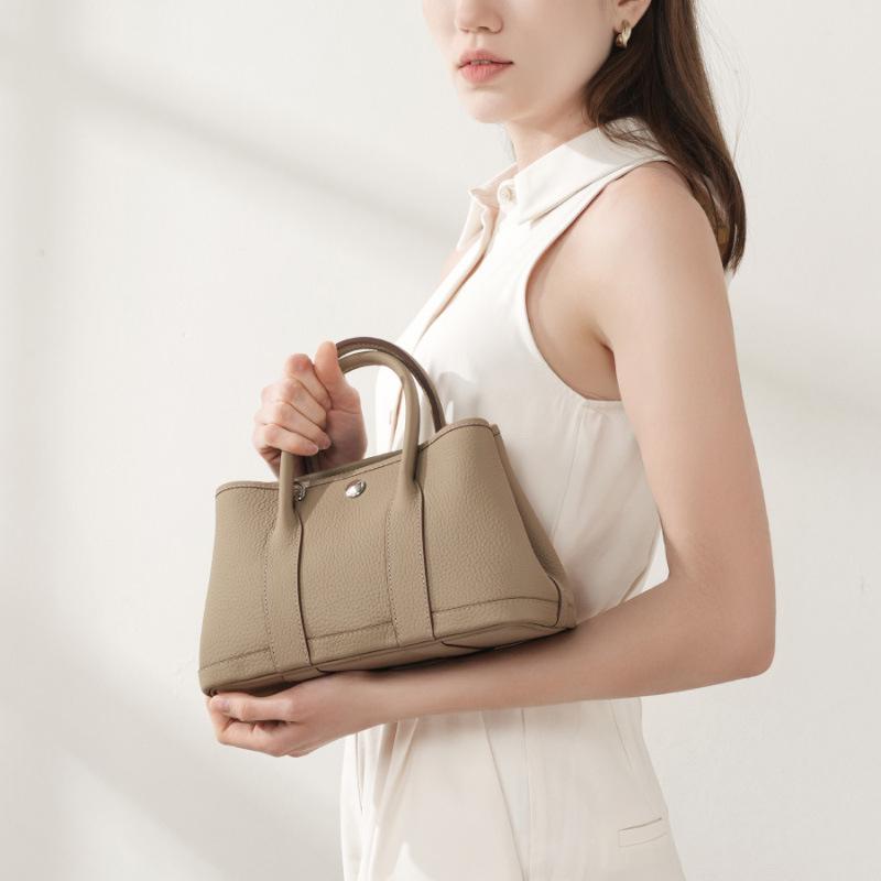 The First Layer of Skin Garden Leather Women's Bag Europe and The United States Retro Bucket Bag Fashion Handbag