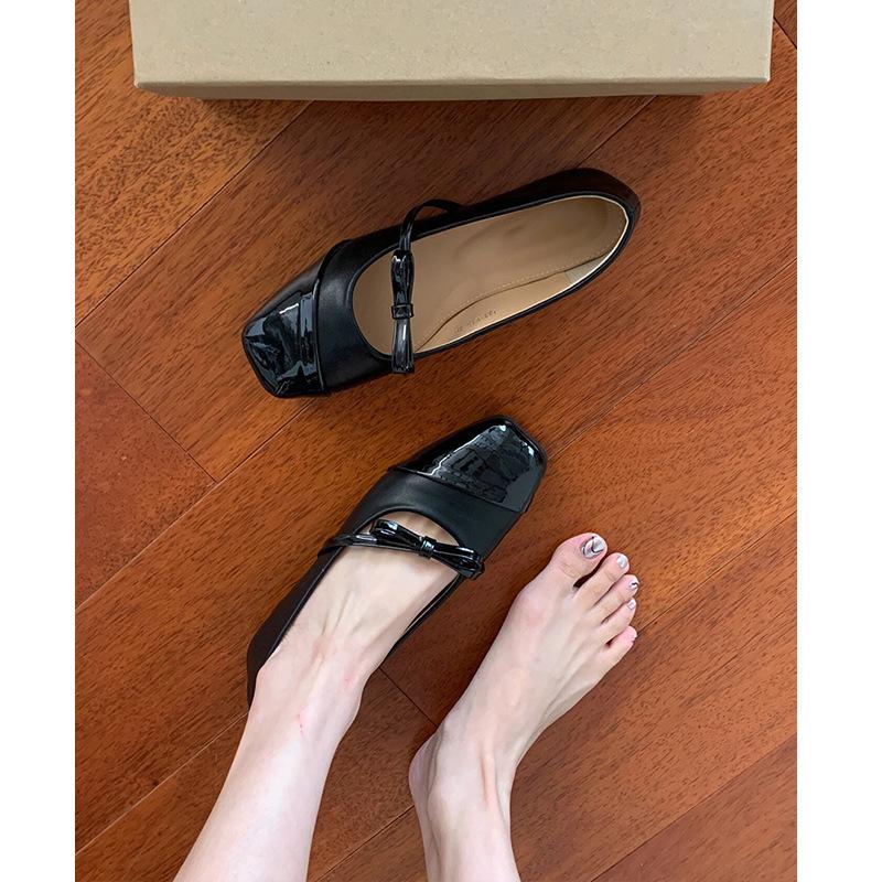 

Туфли-лодочки женские плоские для работы с квадратным носком, легкие с открытым верхом, ретро вечерние туфли Мэри Джейн 35 чёрный