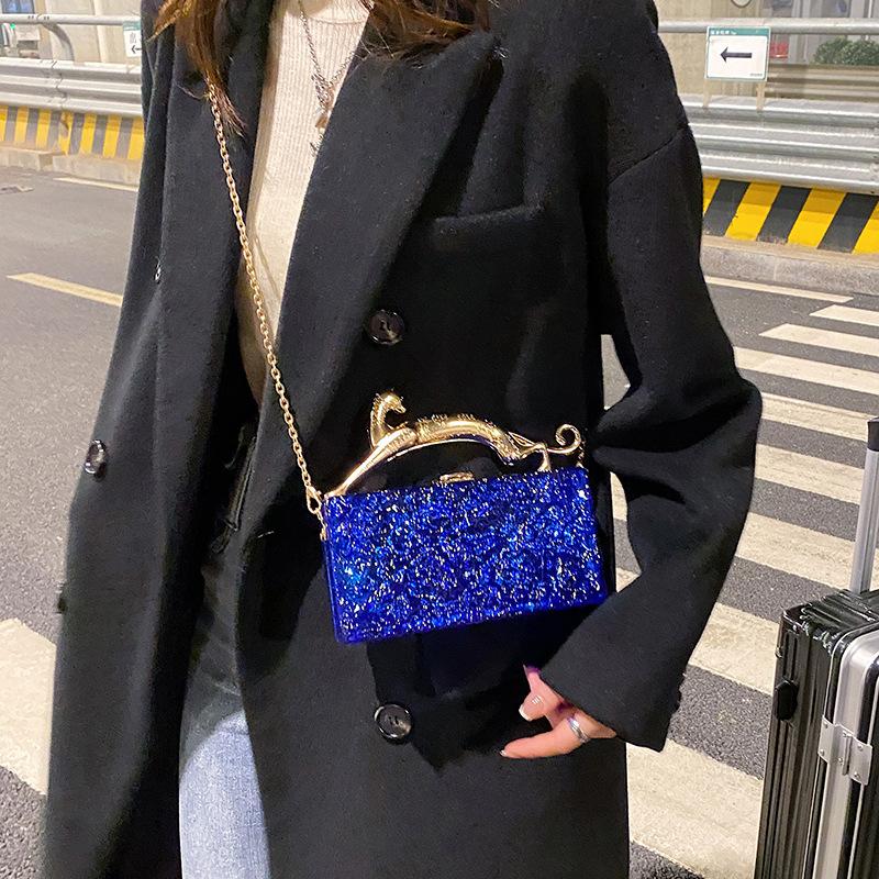 Acrylic Transparent Box Bag, Women's 2025 New European and American Fashion Ice Crack Niche Versatile Portable Dinner Bag