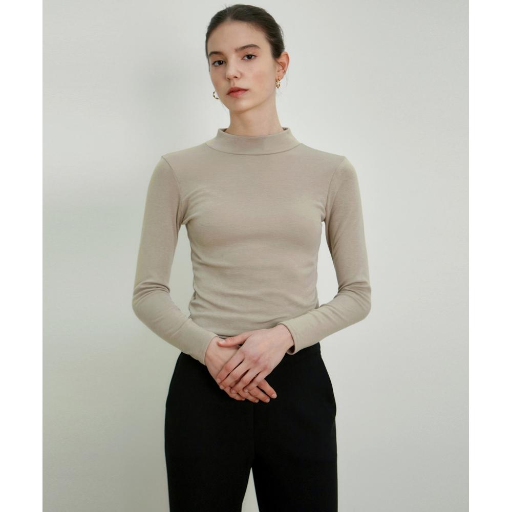 

NICKNICOLE Half Turtleneck Slim TopBeige