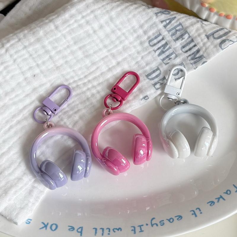 1PC Keychains DIY Accessories Bag Pendants Cute 3D Earphone Shape Y2K Ornament Creative Mobile Phone Pendants Funny Multicolor