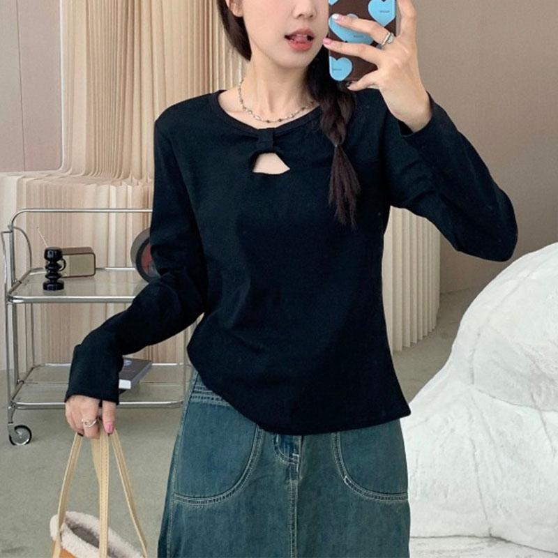 

Designed with Careful Design Hollow Twisted Long-sleeved T-shirt Women in Early Autumn New Style Slimming Base L чорний