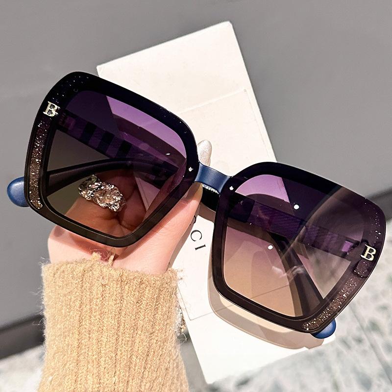 Women s Sunglasses Large Frame Light Luxury Plaid Temple High Definition New Letter DS-9906