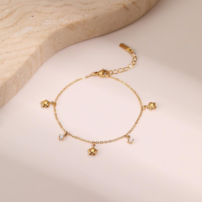 Edelstahlarmband mit 18 Karat vergoldetem Stern-Anhänger Zirkonia-Anhänger Eleganter Minimalistischer Damenschmuck