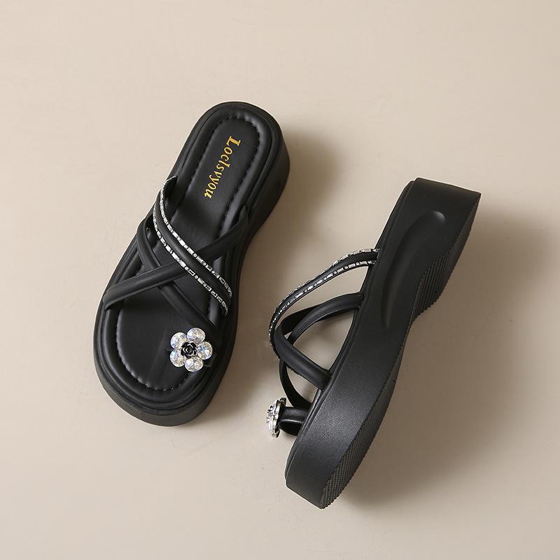 

2025 лето новые шлепанцы с цветком на пальце и толстой подошвой женские стразы шлепанцы на высоком каблуке повседневные сандалии 40 чёрный