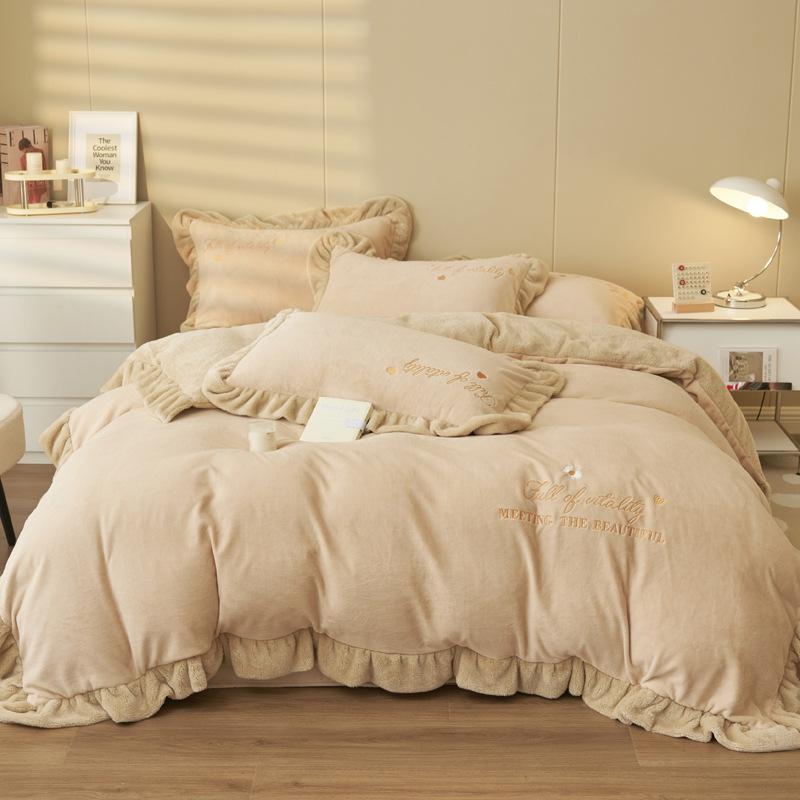Patul de toamnă și iarnă din catifea cu lapte set din patru piese, îngroșat, cald, brodat, din catifea corali, cearșaf de pilota unică, set din trei piese din catifea arctică