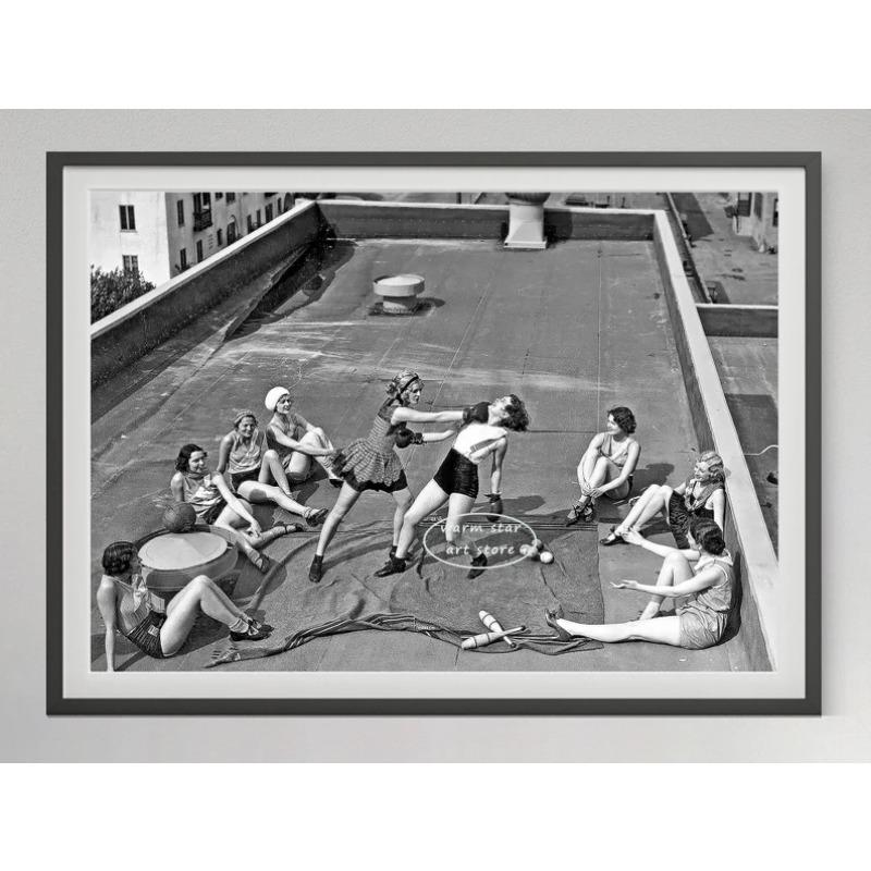 

Винтажная черно-белая фотография велоспорта, серфинга, пляжа, гольфа, стрижки, постер, принт, женщины едят пасту, холст, картина, домашний декор 21cm×30cm NoFrame