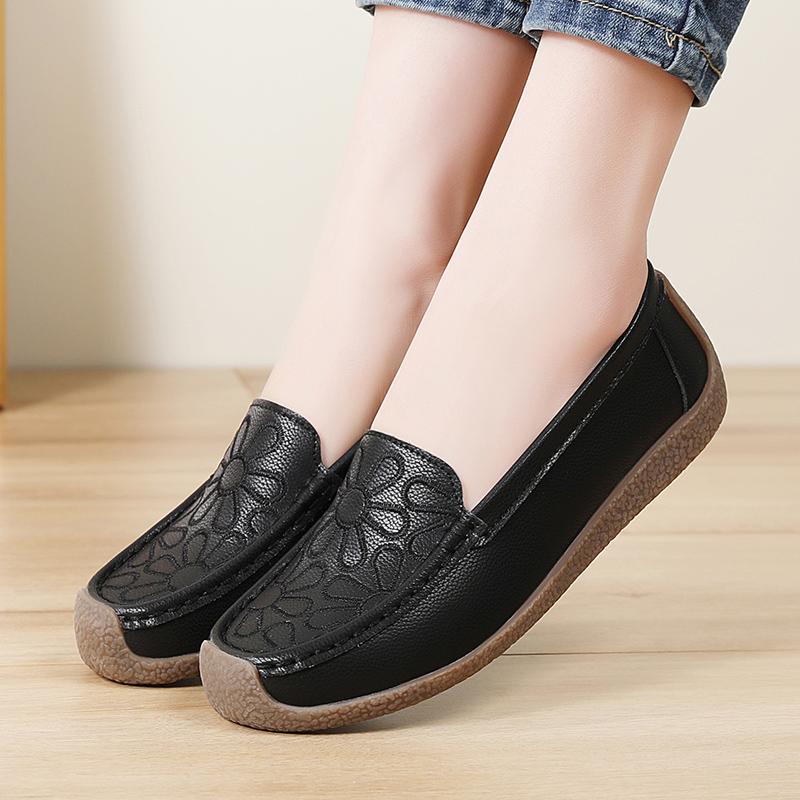 Women Black Moccasins Driving Shoes Flats Casual Nurse Shoes Loafers Maternity Flower Embroidery Office Shoes Large Size