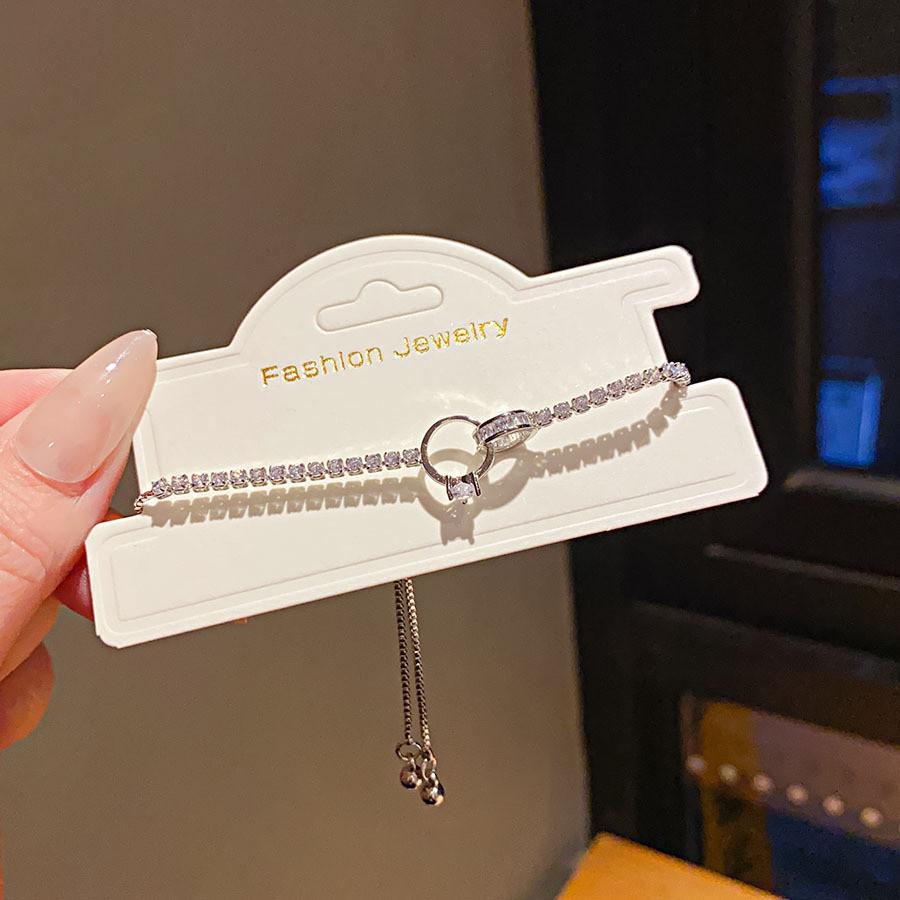 

Geometric Zircon Connection Bracelet For Women With Sparkling Setting And Stylish Design срібний