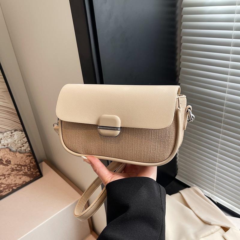 Premium Texture Bag Women's Autumn and Winter 2025 New Fashion Niche Design Shoulder Messenger Bag Casual Small Square Bag