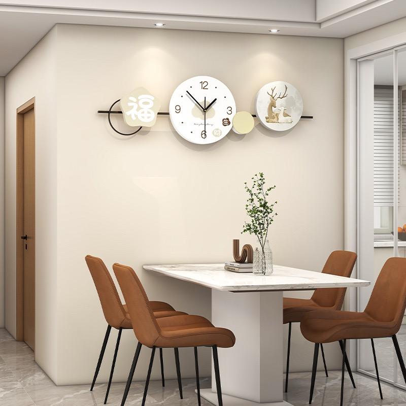 Wall clock living room high-end feel modern simplicity dining room clock hanging on the wall home decoration silent wall clock