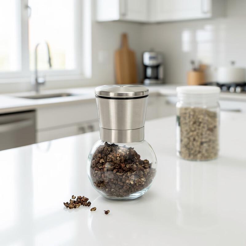 Manuelle Pfeffermühle aus Edelstahl