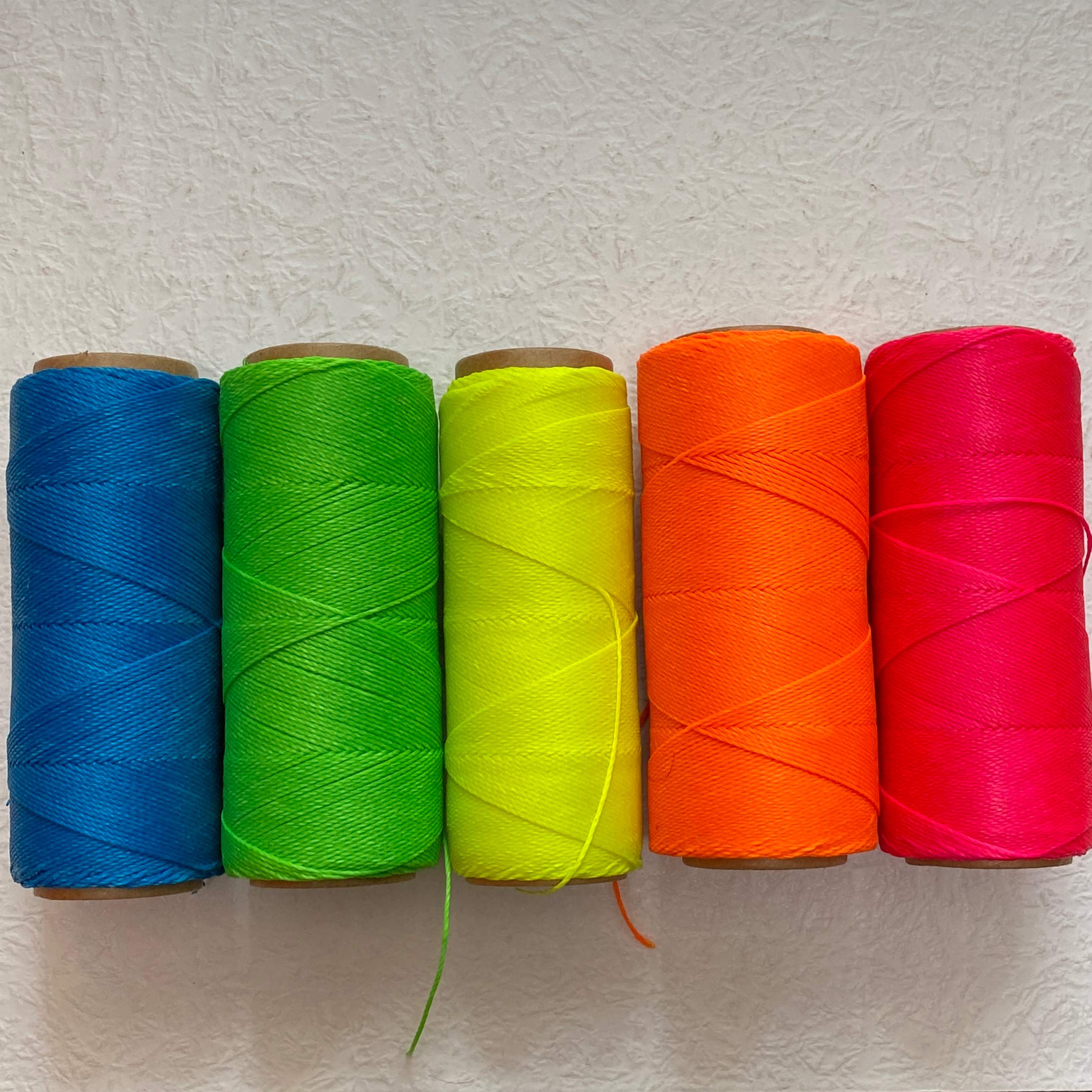 

LINHASITA 0.5mm Macrame Cord, 10m, Fluorescent, Individually Divided Set