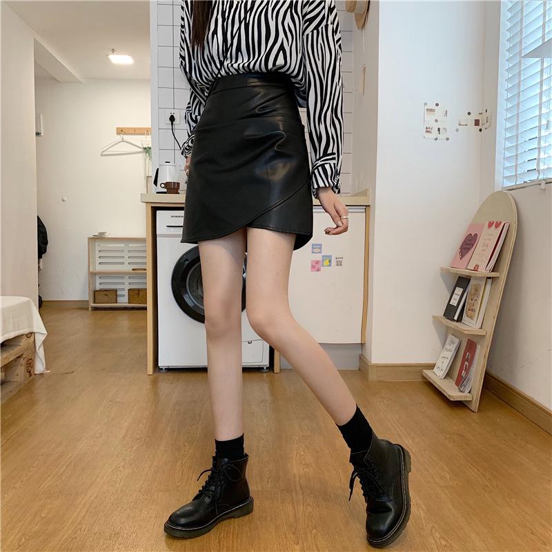Autumn Women's High Waist Pleated A-Line Black Mini Leather Skirt - Plus Size Bodycon with Anti-Exposure Design