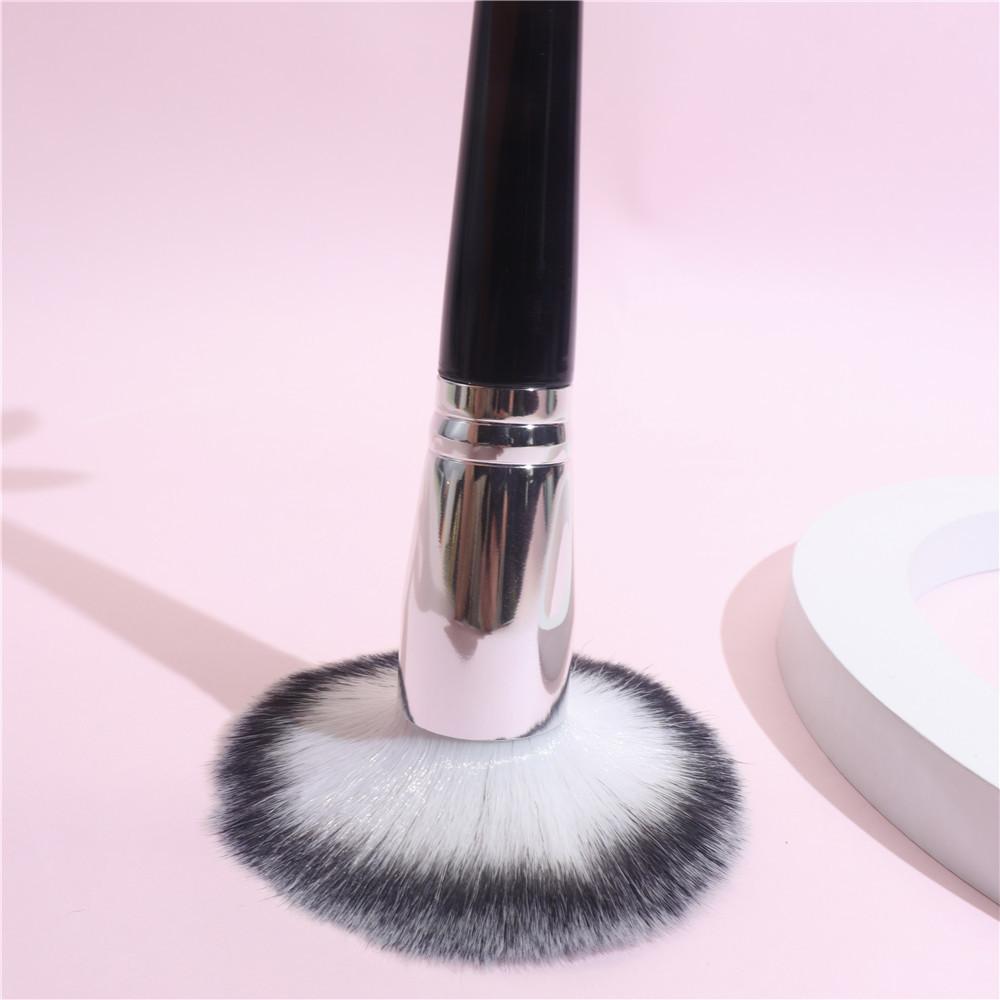Single large blush brush loose powder brush fluffy soft hair portable professional beauty tools nail dust brush