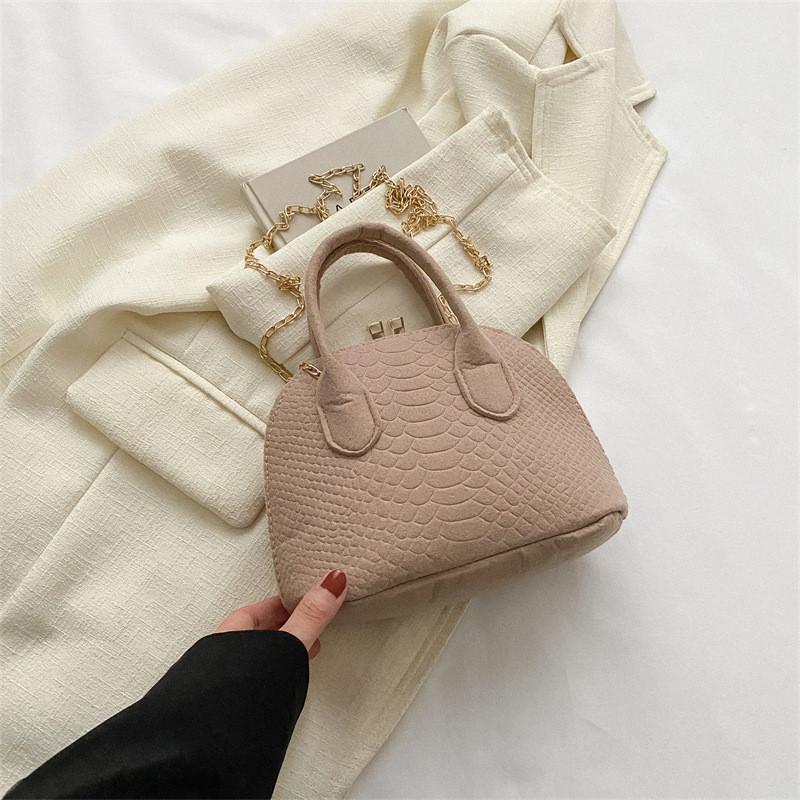 Chic And Modern 2023 Spring Korean Style Felt Fabric Shell Bag Elegant And Versatile Crossbody Bag For Women