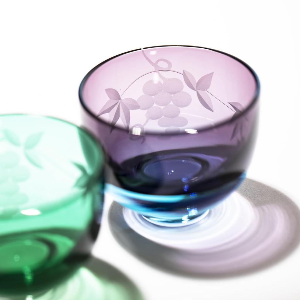 [Official Taiburo Studio] Edo Kiriko Grape Crest Sake Cups (Pair) (Green and Edo Purple) TB30009/35009, Gift Boxed, Made in Japan