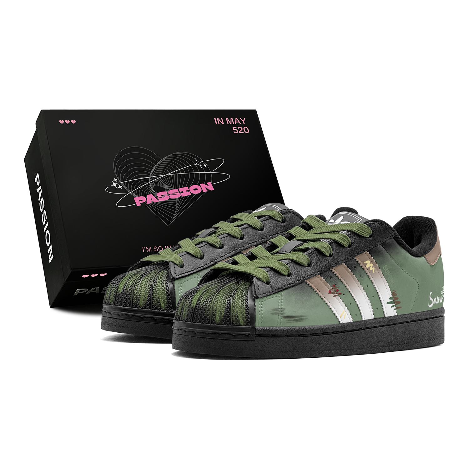 

Adidas Originals Superstar 2 Winter Renewal, Ink Green Snow Trace, Snowflake, Graffiti Low top Skateboard Shoes Unisex JI0079(TeamS2-S-BOX) 42⅔