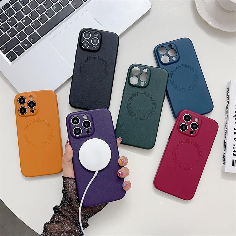 Proteção de câmera com furo de precisão Carregamento sem fio para capa de couro Magsafe para iPhone 15 14 13 12 Pro Max Plus Capa protetora magnética à prova de choque